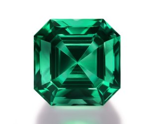 Выращенный Изумруд 